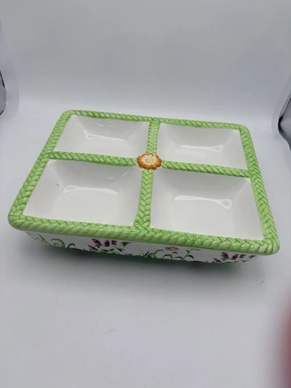 Vintage Relish/spread/tea/dip/veggie/cheese/meat Divider/divided Dish. Vintage